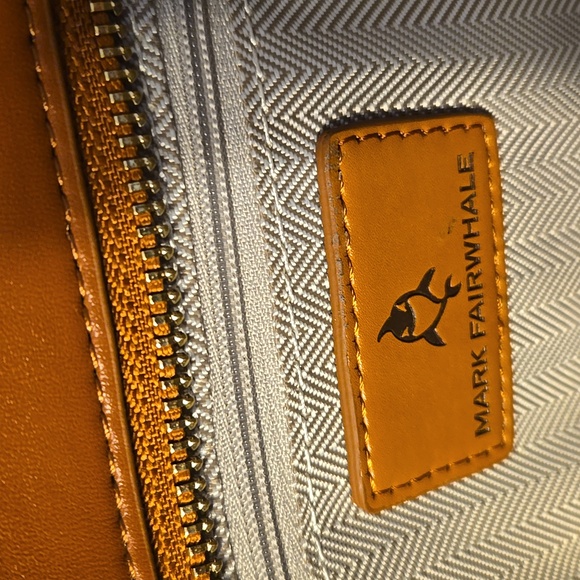 Large Letters Print Tote Handbag 👜  With Coin Case        ✨️ NEW ✨️ - Picture 5 of 11